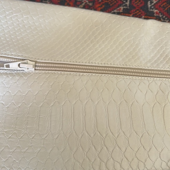 White high heel boots - Picture 3 of 4